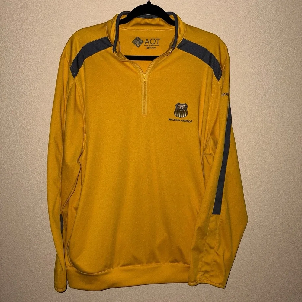 Union Pacific 1/4 Zip Pullover Jacket W/patch   Yellow Pockets XL RAILROAD Train